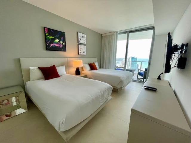 Stay At The Top With Amazing Views By Rent4Us Hollywood Eksteriør bilde
