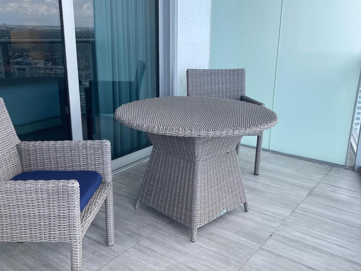 Stay At The Top With Amazing Views By Rent4Us Hollywood Eksteriør bilde