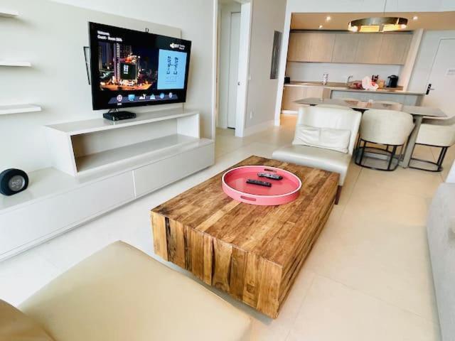Stay At The Top With Amazing Views By Rent4Us Hollywood Eksteriør bilde